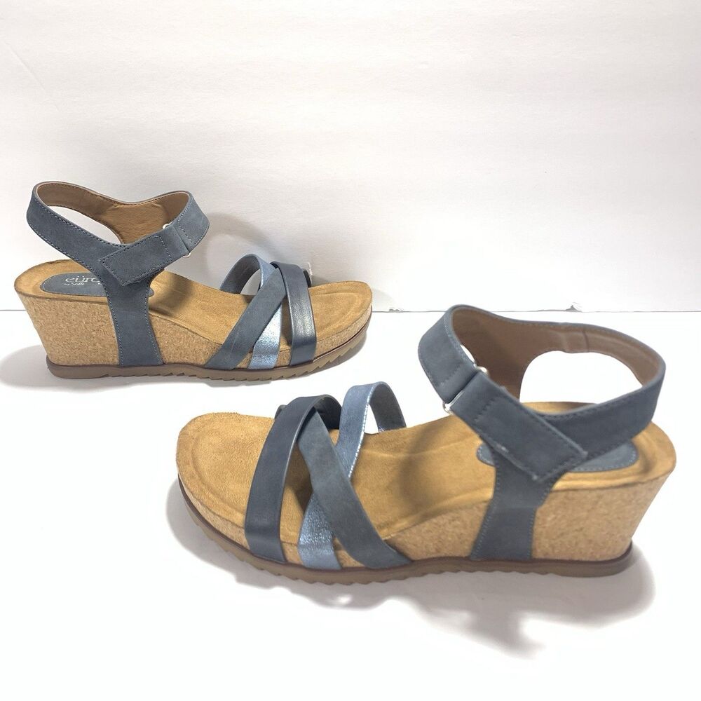 Euro Soft By Sofft Blue Strappy Wedged Sandals Size 7.5 Womens